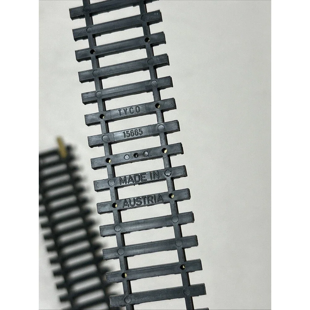 Tyco HO Train Tracks Lot Snap Turnout Switch Rerailer Curve Plasticville Tractor